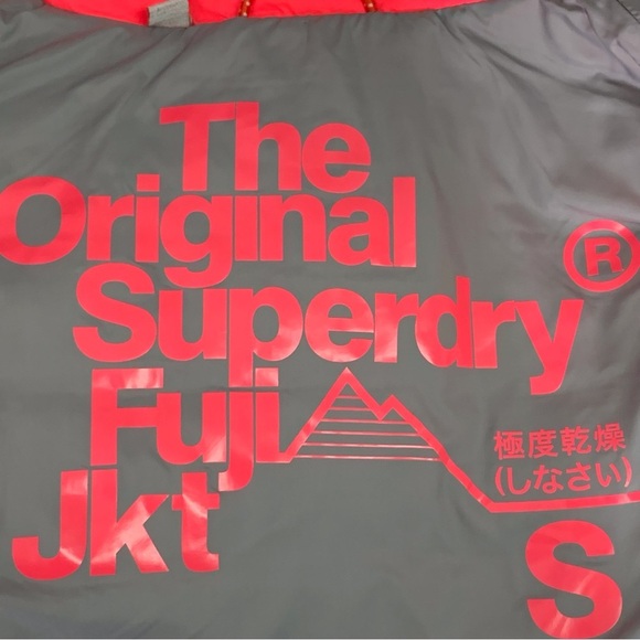Superdry The Original Fuji Jacket Women's Pink Red Hooded Vest Size Small - Picture 14 of 16
